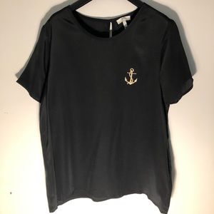 Joie Black silk short sleeve w/ gold anchor